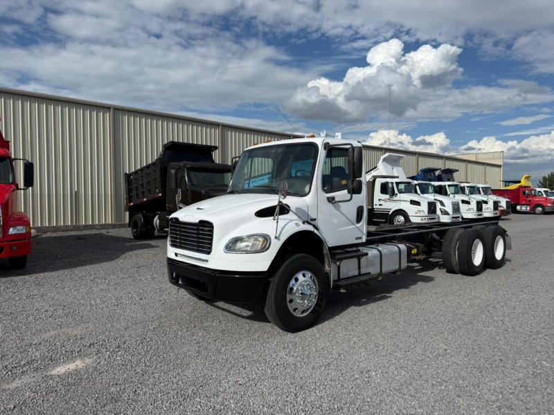Camion chasis largo